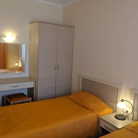 Royal Sun, 6 People, 600 M From The Sea * Slantchev Briag