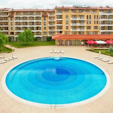 Royal Sun, 6 People, 600 M From The Sea Slantchev Briag