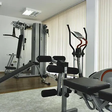 Royal Sun, 6 People, 600 M From The Sea Slantchev Briag